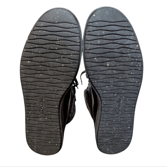 Clarks Glick Clarmont Black Leather Ankle Boots Faux Fur 8 M - Picture 6 of 7